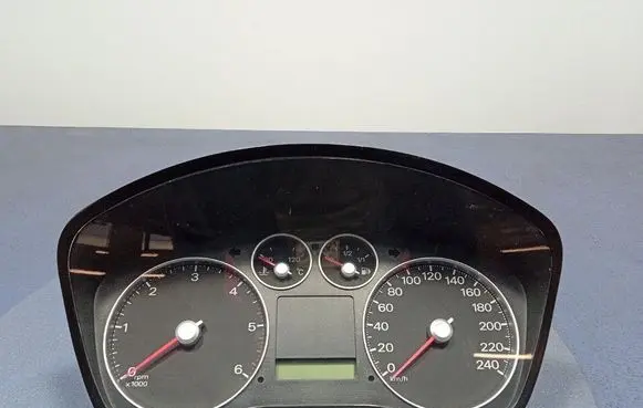 Ford Focus C-MAX Speedometer (instrument cluster) 3M5T-10849-GJ