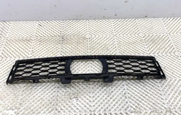BMW X5 G05 Front bumper lower grill 8069211