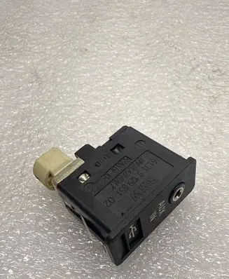 BMW 5 GT F07 AUX in-socket connector 9129651