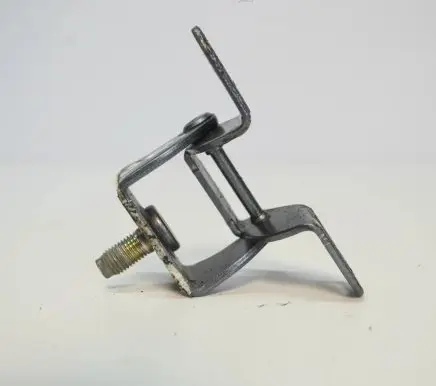 Nissan Juke I F15 Rear door lower hinge