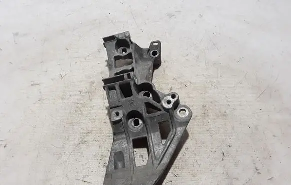 Dacia Duster II Generator/alternator bracket 688308001R