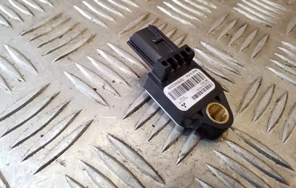 Mitsubishi Outlander Airbag deployment crash/impact sensor 8651A001