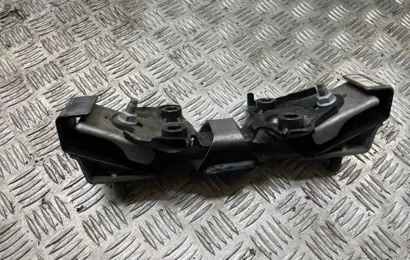 Jeep Gladiator Gearbox mounting bracket P68432739AB