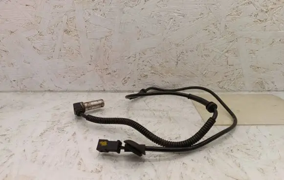 Audi A4 S4 B5 8D ABS brake wheel speed sensor 8D0927803