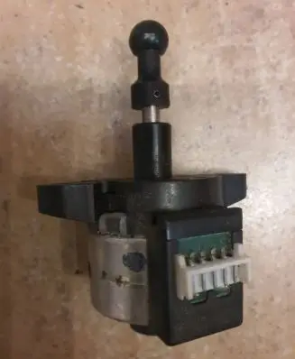 Headlight level adjustment motor
