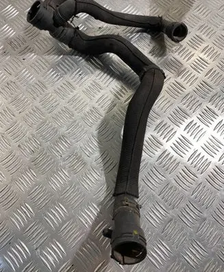 Engine coolant pipe/hose
