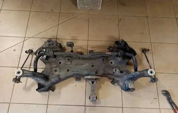 Hyundai Ioniq Front subframe 