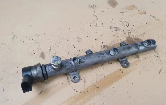 Audi A6 S6 C6 4F Fuel main line pipe 057130764E 059130090AF