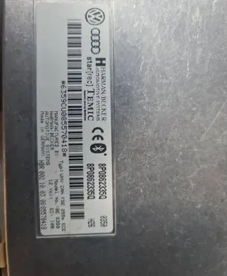 Audi A4 S4 B7 8E 8H Bluetooth control unit module 8P0862335Q