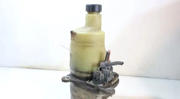 Volvo V50 Power steering pump