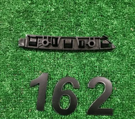 Fiat Tipo Front bumper mounting bracket 52082388