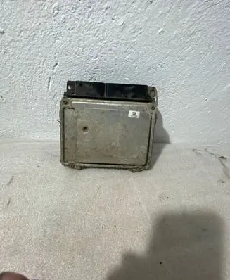 Volkswagen PASSAT B6 Engine control unit/module 03G906021NG 0281013437 1039S16463