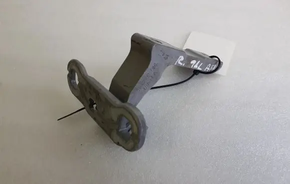 Volvo XC40 Rear door lower hinge 31457100