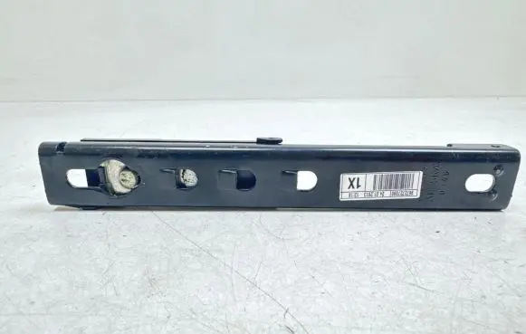 Citroen C3 Seat belt adjustment rail 9672727080 24012013