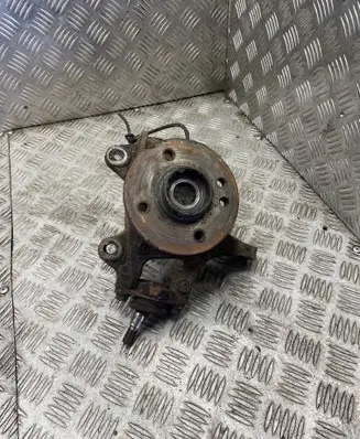 Mini Cooper Hatch Hardtop Front wheel hub