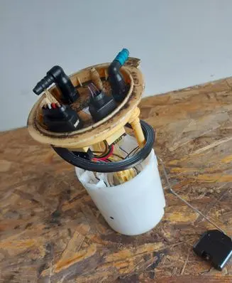Volkswagen Tiguan In-tank fuel pump 5QA919050C