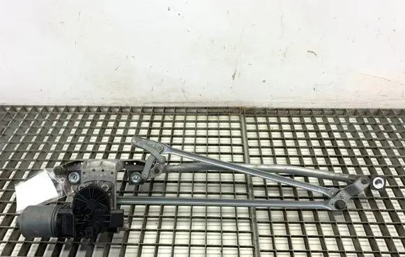 Ford Focus C-MAX Front wiper linkage and motor