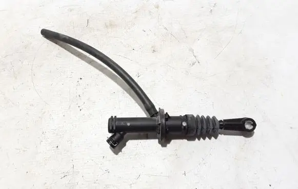 Renault Megane III Clutch master cylinder 306101808R