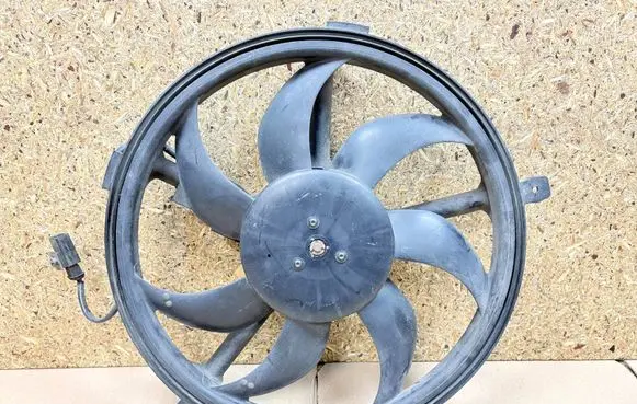 Mini One - Cooper Coupe R56 Electric radiator cooling fan 2754854 M3317005 16611900AC