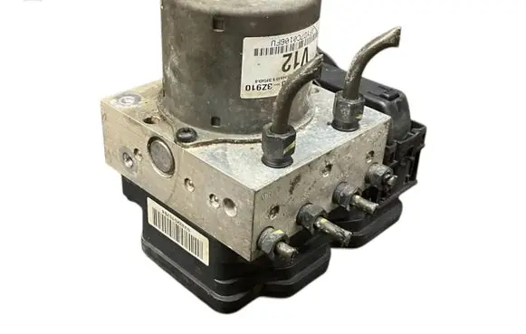Hyundai i40 ABS Pump 589203Z910 BH60131504