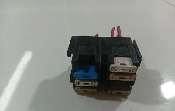 Fuse box set