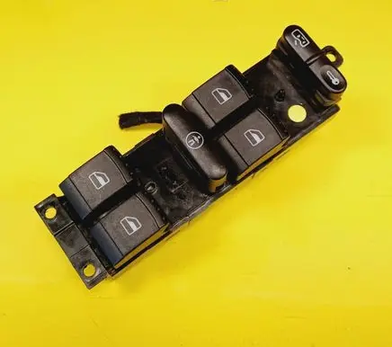 Volkswagen Golf IV Electric window control switch 1J4959857B