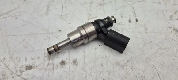 Volkswagen Golf VI Fuel injector 06F906036F