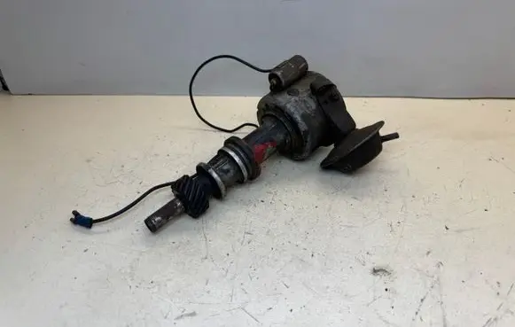 Ford Taunus Spark distributor 79HF12100RA 0231170279