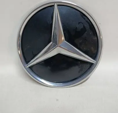 Mercedes-Benz C AMG W205 Manufacturer badge logo/emblem A0008880600