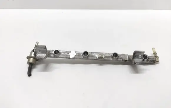 Fuel main line pipe