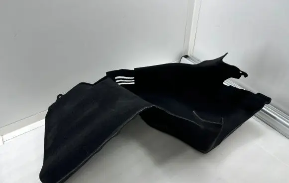 Tesla Model S Trunk/boot side trim panel 104520000C 1110774 370230301305