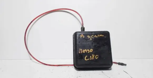 Mercedes-Benz E W210 Vacuum air tank 1298050019