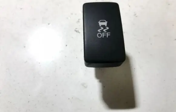 Traction control (ASR) switch
