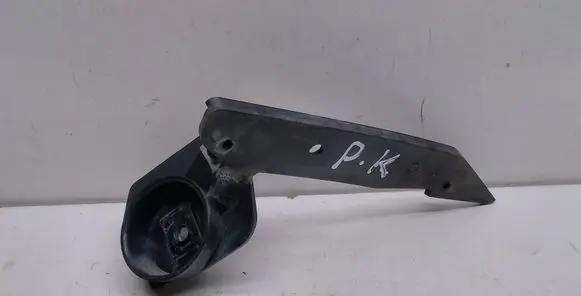 BMW 3 E90 E91 Fender mounting bracket 7058447