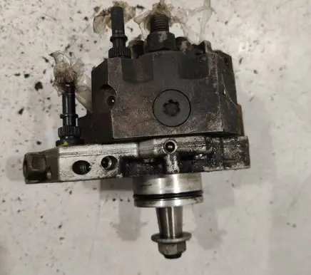 Renault Espace - Grand espace IV Fuel injection high pressure pump 8200170377