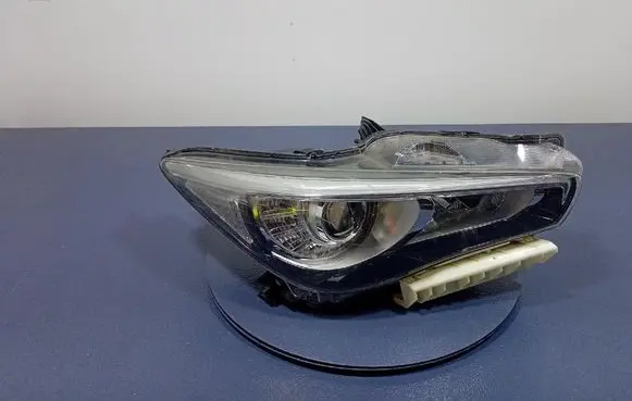 Infiniti Q50 Headlight/headlamp 