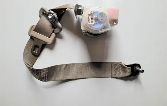 Nissan Rogue Rear seatbelt 888454BA8B 2470544AD 888459TA4B