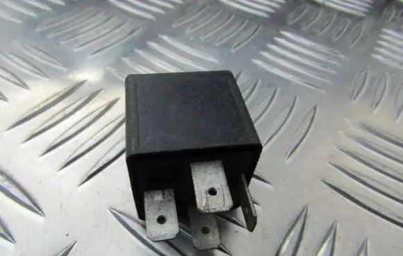 Opel Zafira A Other relay v23134k52x220 v23134-k52-x220