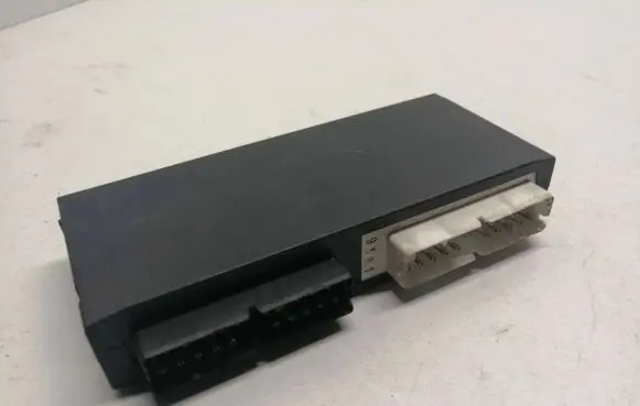 BMW 5 E34 Comfort/convenience module C06140M01E 61351379741