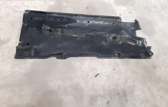 Audi Q3 8U Center/middle under tray cover 8U0825208