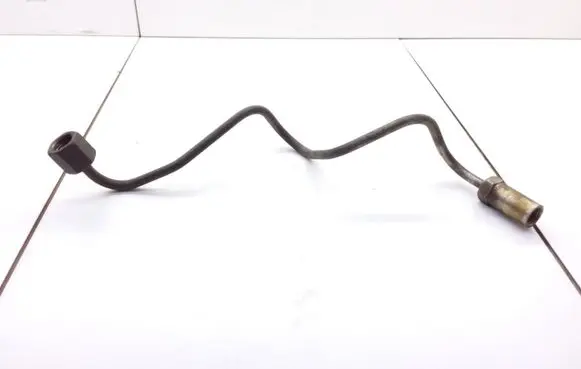 Nissan Almera Tino Fuel line pipe