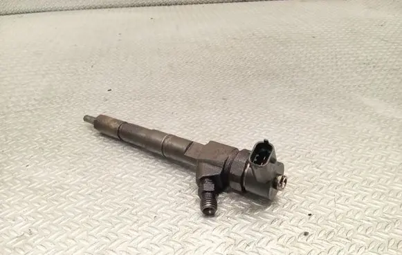 Opel Astra J Fuel injector 0445110327