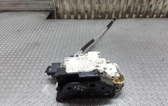 Seat Ibiza IV (6J,6P) Front door lock