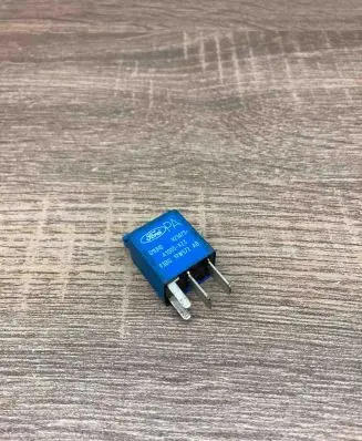 Ford Mondeo MK I Other relay 93BG19W572AB V23073