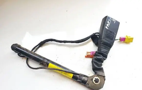 Renault Laguna III Front seatbelt buckle 244635125 l9013450101