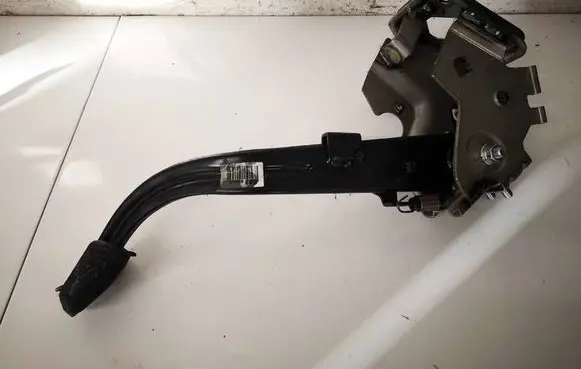 KIA Optima Clutch pedal 