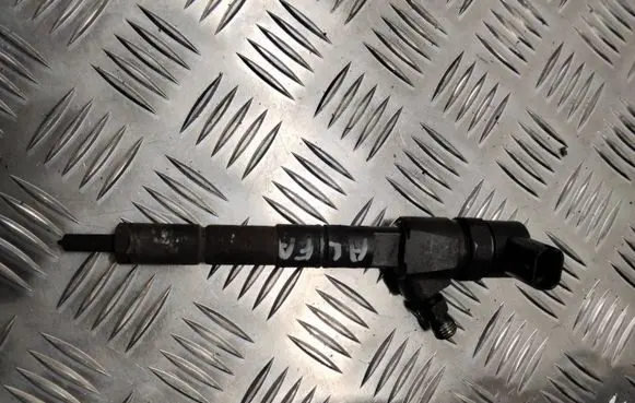 Alfa Romeo 159 Fuel injector 0445110299