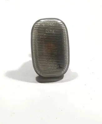 Toyota Hilux (AN10, AN20, AN30) Front fender indicator light E130636 0636