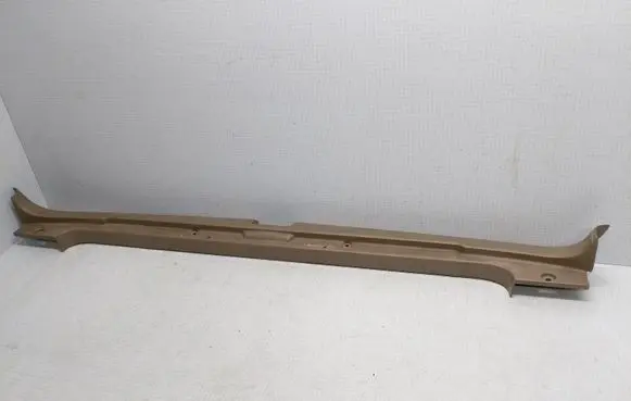 Volvo V70 Other sill/pillar trim element 1882