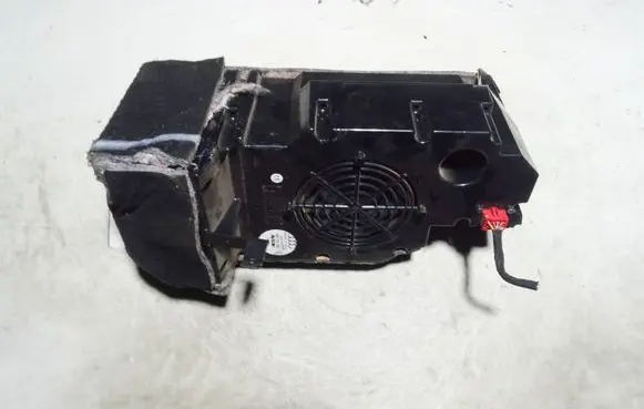 Audi A6 S6 C5 4B Subwoofer speaker 4B9035382